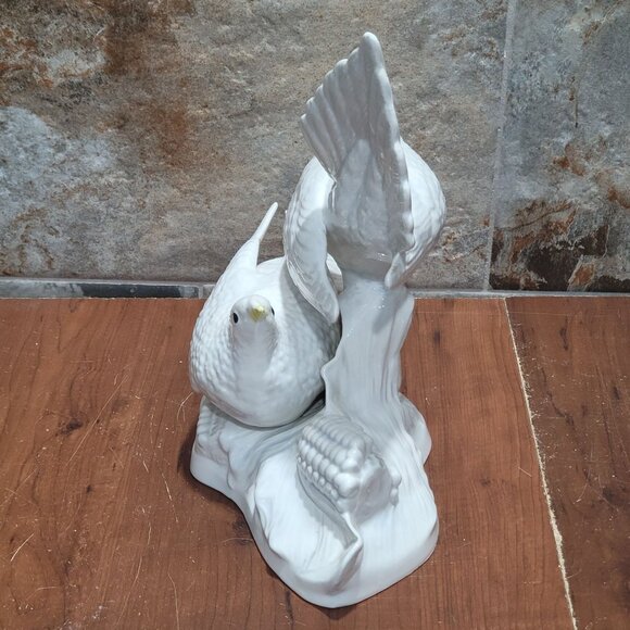 Vintage Large Porcelain Pair White Doves Bird Figurine Repaired - Picture 12 of 14